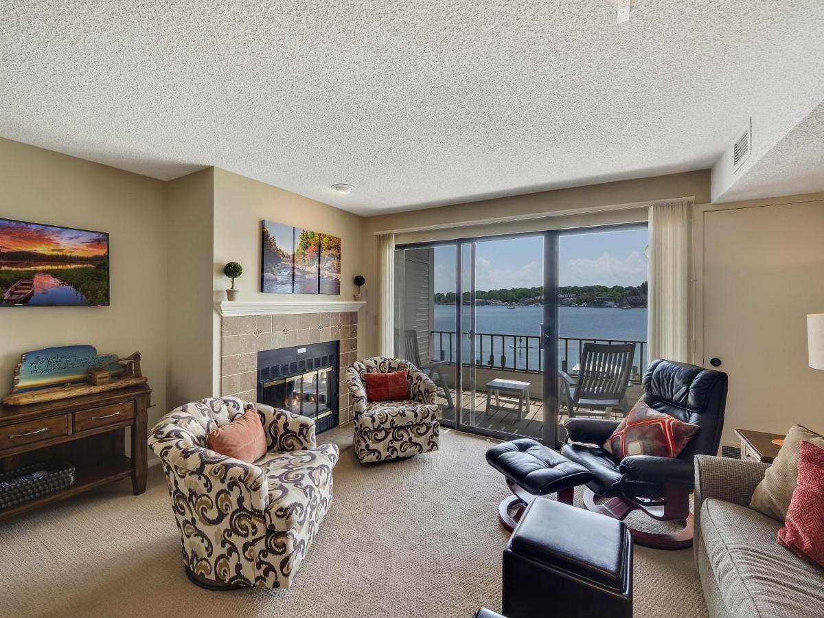 228 Edgewater Inn シャールボイ エクステリア 写真
