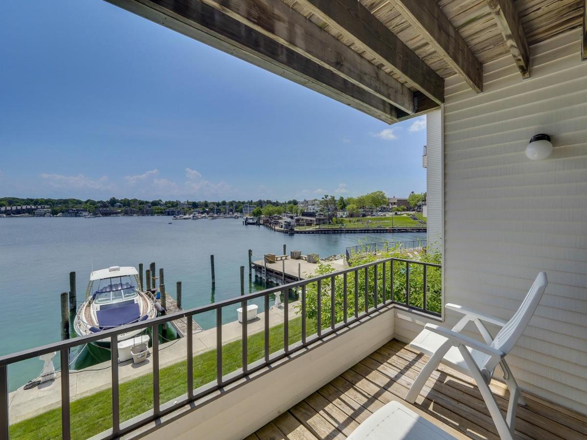 228 Edgewater Inn シャールボイ エクステリア 写真