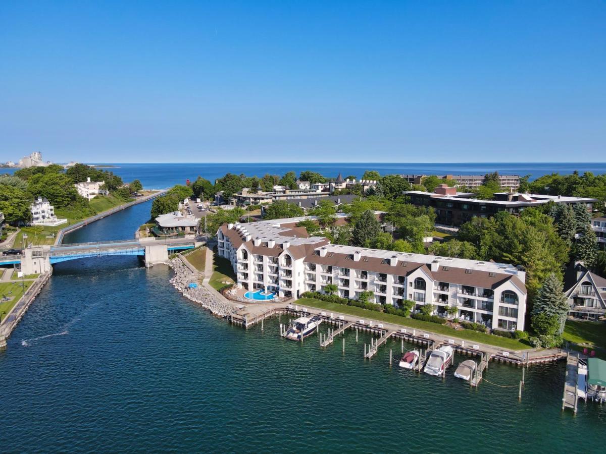 228 Edgewater Inn シャールボイ エクステリア 写真